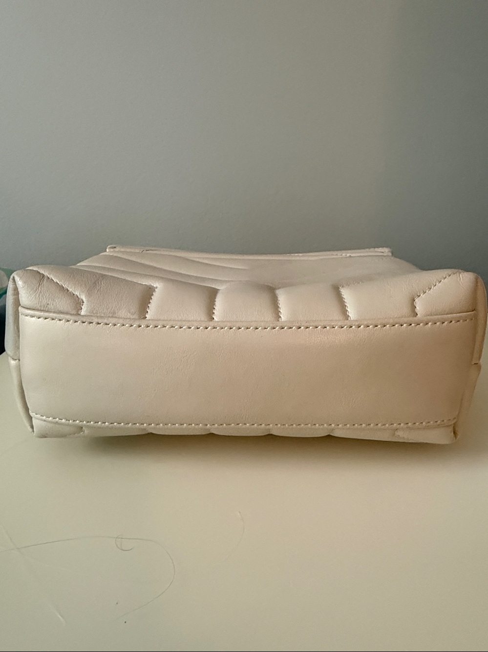 Yves Saint Laurent Cream Crossbody - Picture 5 of 13